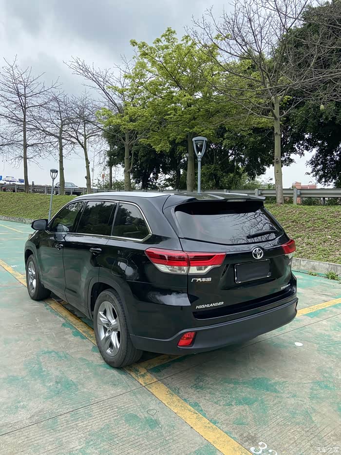 有意向出手丰田汉兰达个人一手车,2022年1月落户佛山牌,四