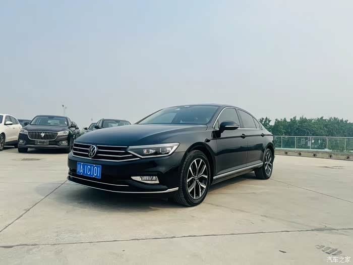 22年大众迈腾330领先 2.8万公里 原版车况 一手车 价