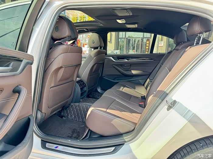 2022款宝马5系525li豪华套装2021年11月