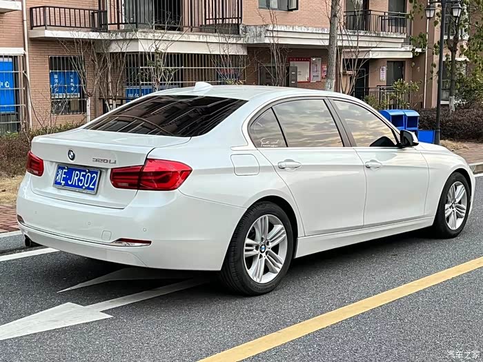 16年宝马320li20t时尚型车况极好价格不贵批