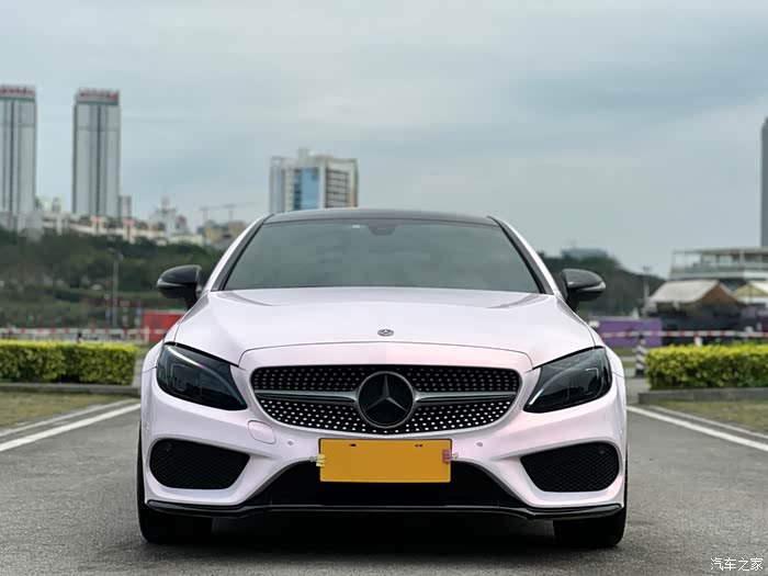 出售一台奔驰c级进口2018款c200轿跑车20