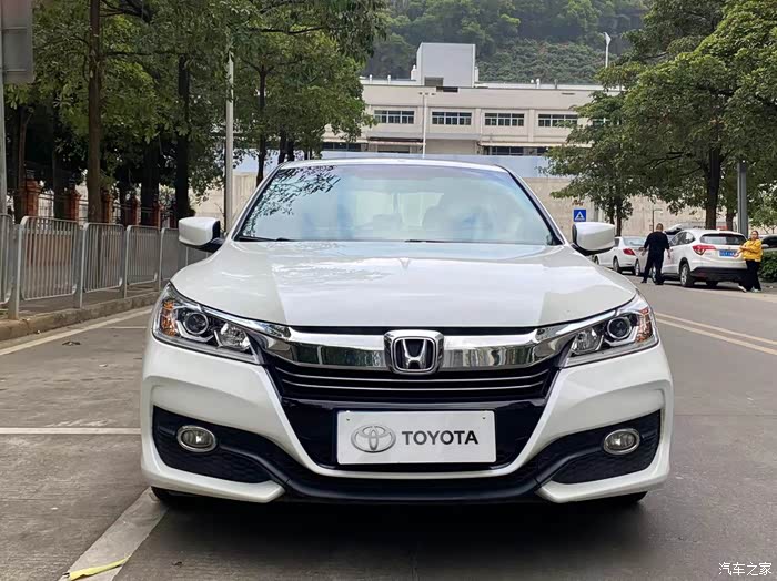 16年底雅阁20精英版过户一次车况精品价格便宜支持