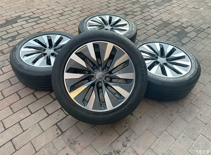 18寸奥迪a6轮毂轮胎精品套件喜欢的来