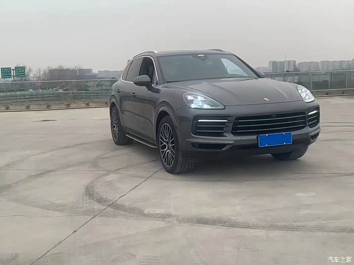 19年保时捷卡宴s 原版原漆带车衣 4万公里 440p马力