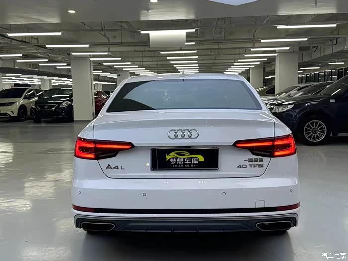 最新到家19年奥迪a4l车况精品40时尚实表4万公里双
