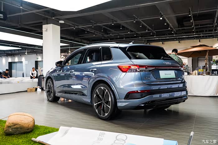 新能源挑战赛买电车最稳的选择成都空间站试驾奥迪q4etron