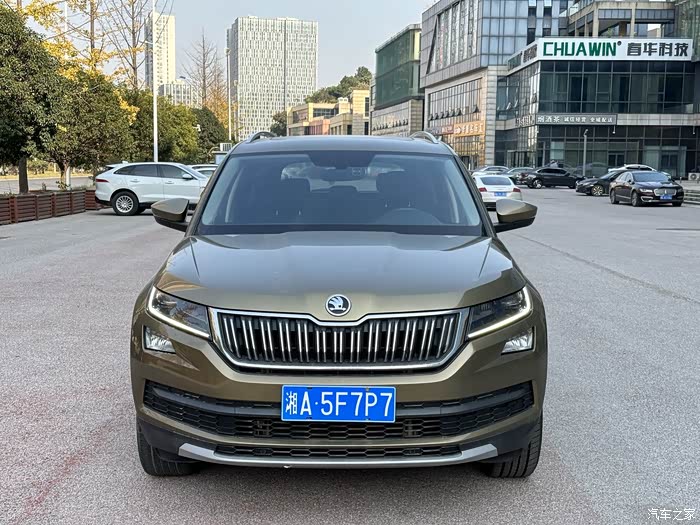 斯柯达柯迪亚克2019款改款tsi3305座两驱豪