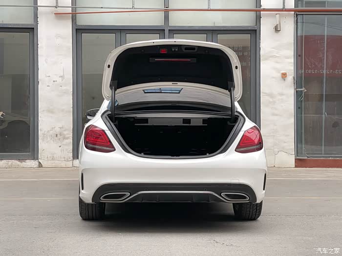 装让一台,奔驰c级 2020款 改款 c 200 l 时尚型