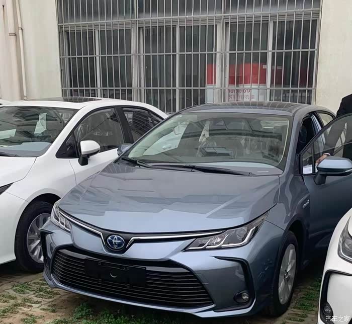 卡罗拉双擎用车感受为什么说今日宜混动出圈看丰田