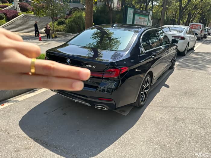 个人出21年530尊享炭黑红内车商勿扰