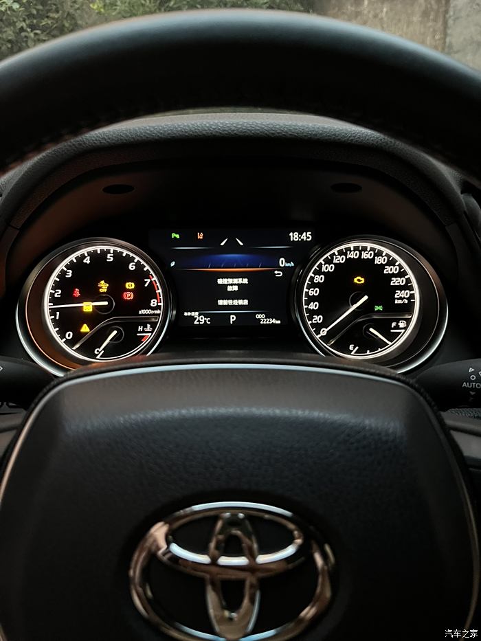 各位兄弟请问这是什么情况2021款20凯美瑞哦