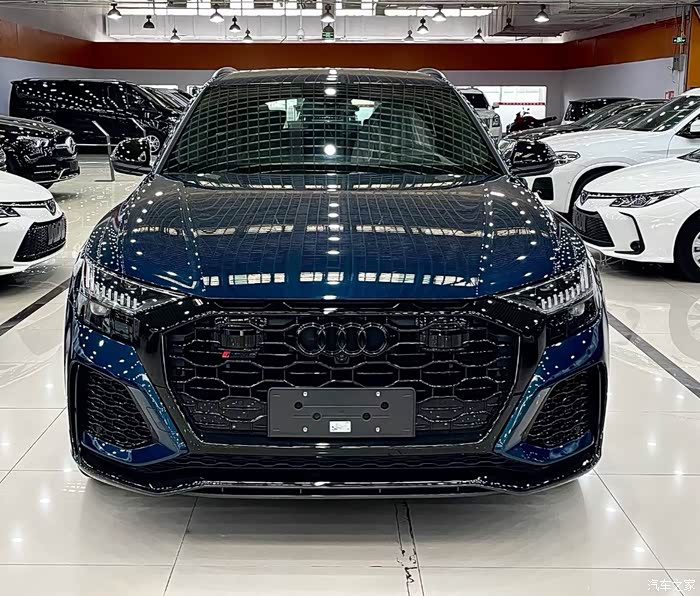 点击:>1|回复:>0奥迪rs论坛>奥迪rsq8星级蓝未上牌转让>700_596