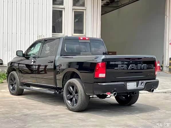 点击:>1|回复:>0道奇d100论坛>公羊150020款5.7黑曜经典5.