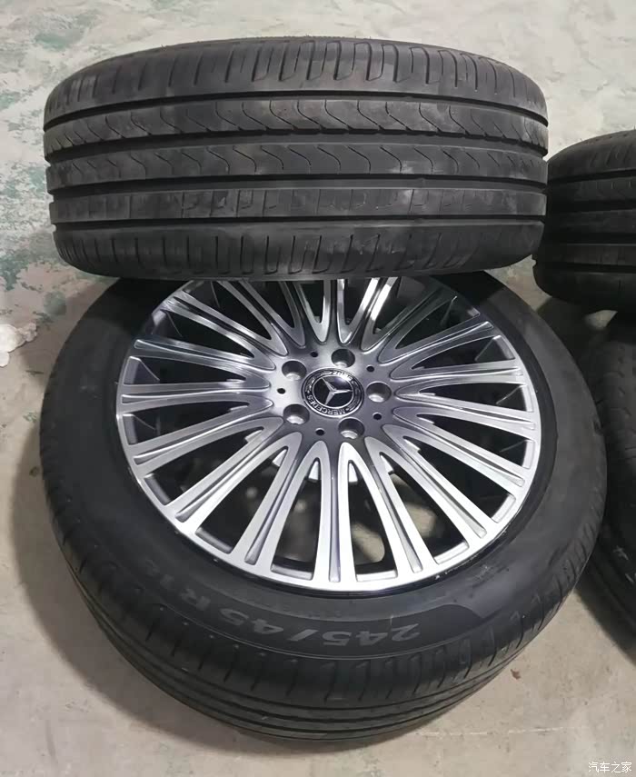 奔驰e300轮毂轮胎18寸感兴趣的老板来