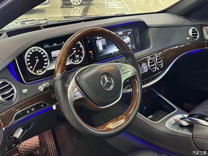 16年6月奔驰s400迈巴赫最贵的黑色内饰挑剔顾客来一
