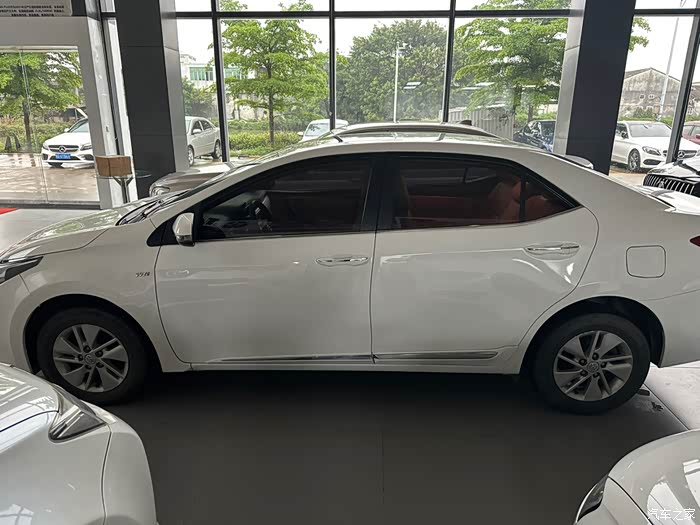 丰田卡罗拉2014款16lcvtgli高配