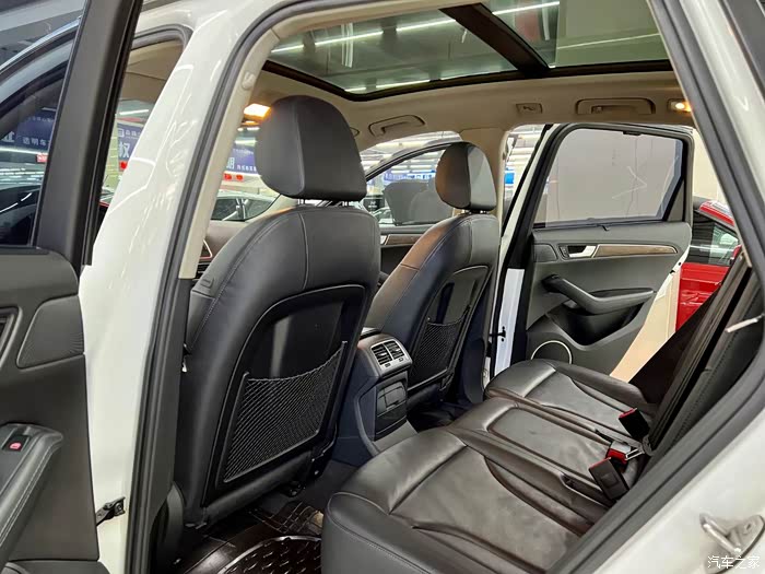 11年奥迪q5进口32l运动版新车落地70多万11