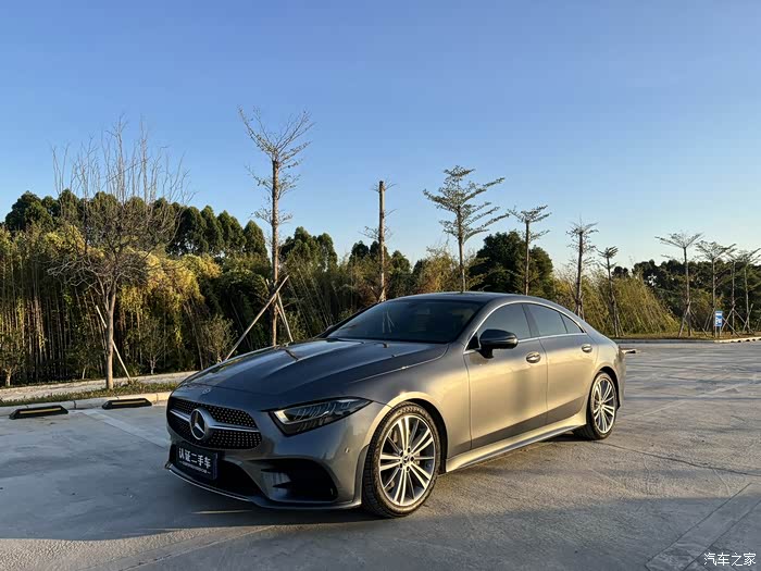 2020年奔驰cls动感300全车原版原漆带车衣8万公里