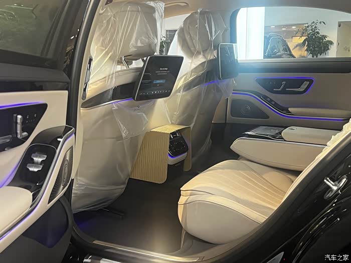 深圳又多了一位梅赛德斯24款奔驰s400l豪华版车主[色]