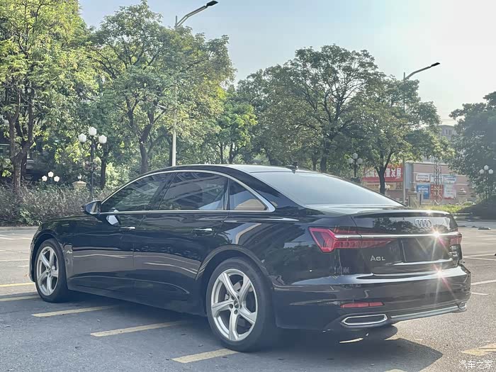2020年奥迪a6l2020款45tfsiquatt