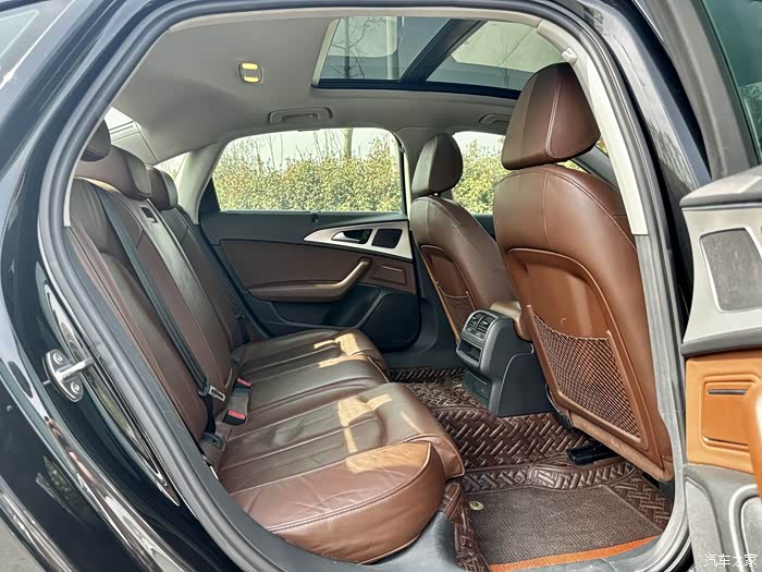 奥迪a6l 2018款 30周年型 35 tfsi 时尚型