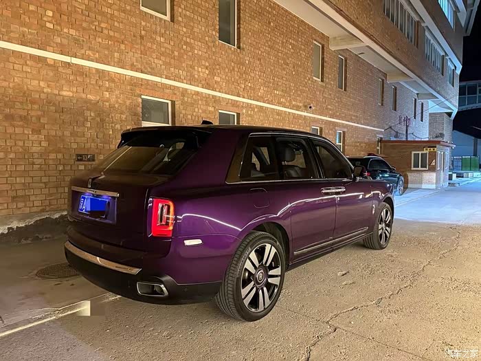 21年劳斯莱斯库里南五座星空顶26万公里配色好看紫