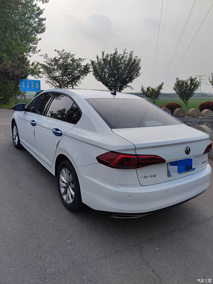 2021年1月份买的全新宝来手动舒适智联版,手动高配,车况很