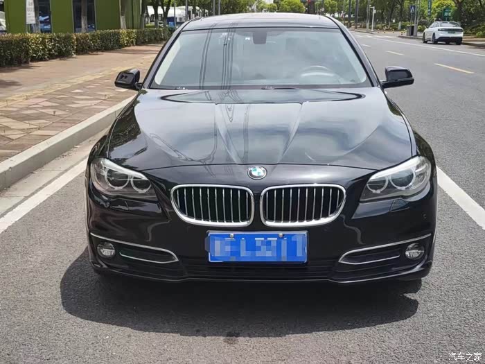 【图】出16年上牌17款宝马525li豪华 液晶仪表 哈曼卡顿音响_宝马5系