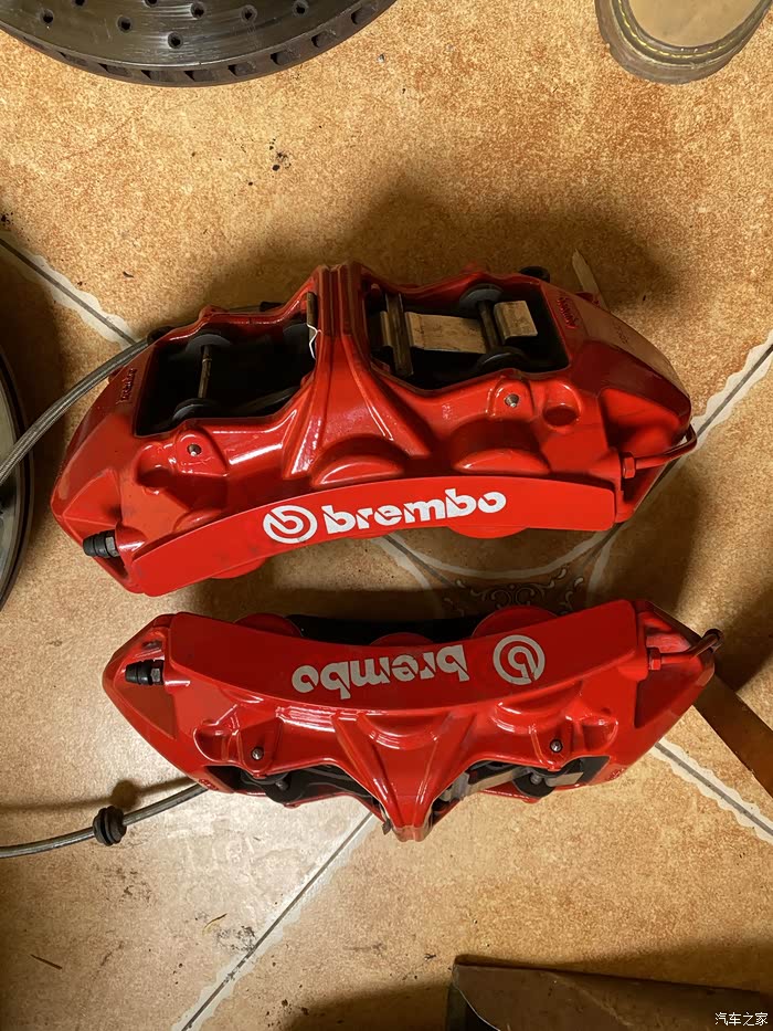 宝马530改装布雷博gt6