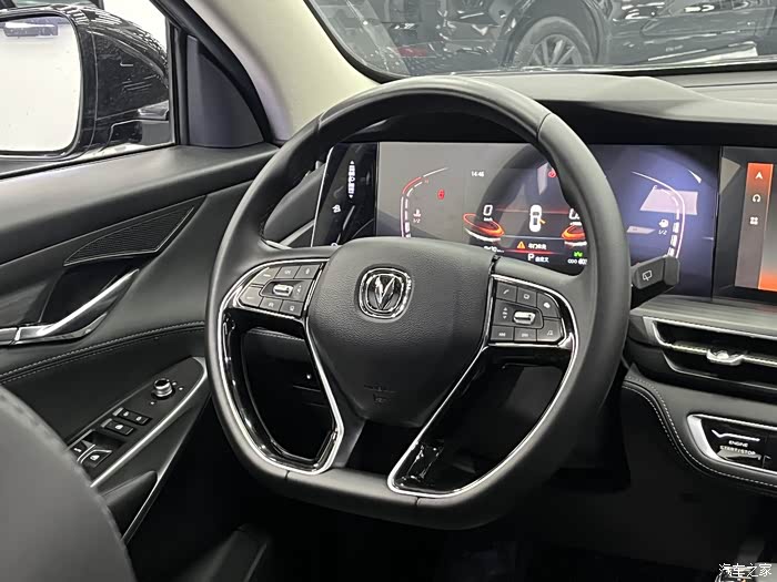 长安cs75plus2021款15t自动尊贵型6