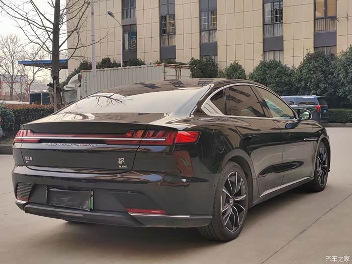 21年差一天上牌比亚迪汉四驱旗舰整车原版原漆1万公里