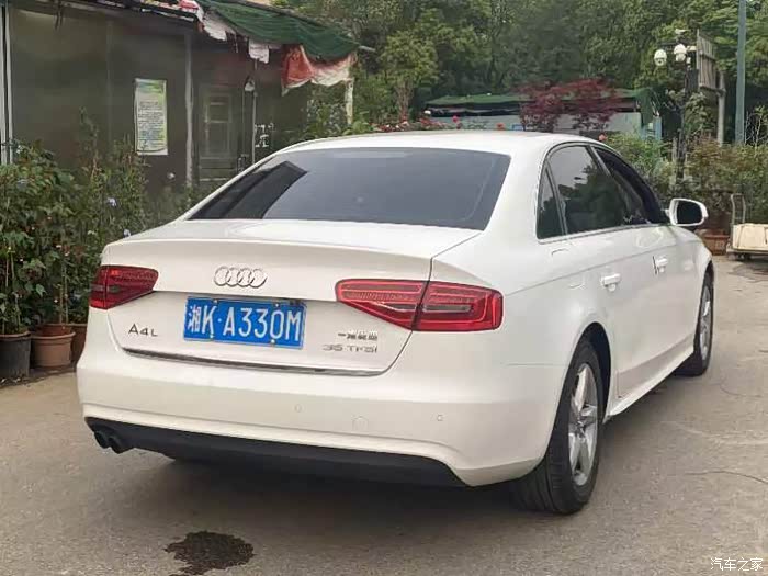 13年奥迪a4l精品车,白菜价出,同城批发有要小伙伴欢迎骚扰