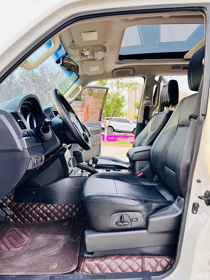 13年三菱帕杰罗v93个人一手车原版一处喷漆11万公里