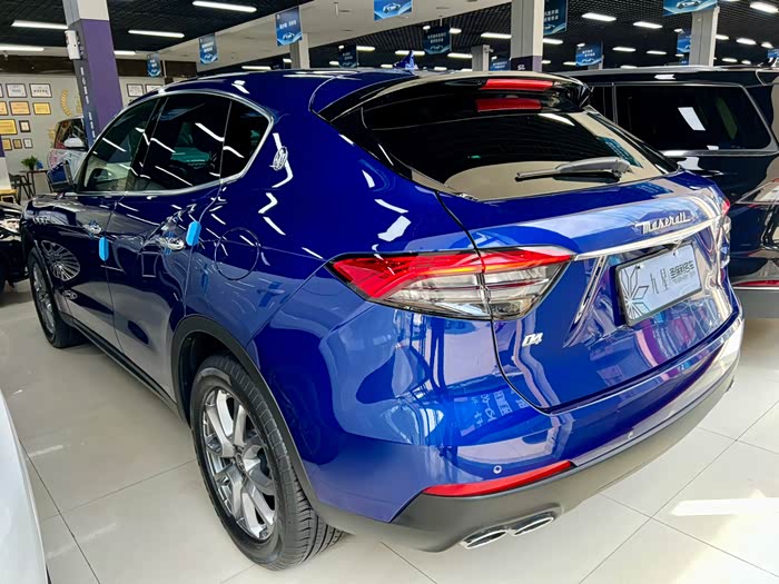 玛莎拉蒂levante2021款30t标准版