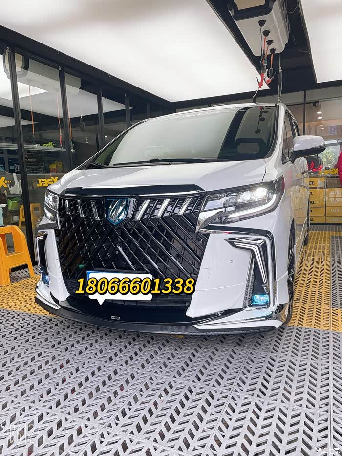 出一台15年11月份16款改款30系埃尔法尊贵版重金打造