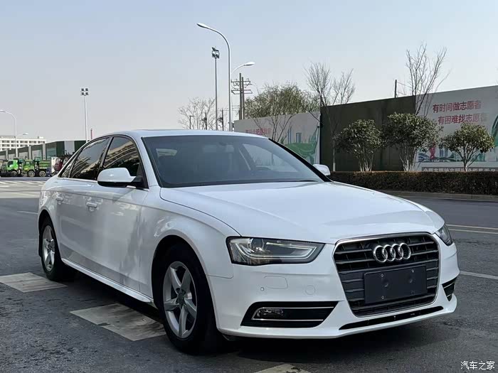 奥迪a4l 35tfsi 自动标准型 车况原