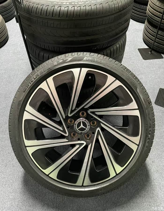 19寸奔驰新款e级轮毂轮胎感兴趣的进