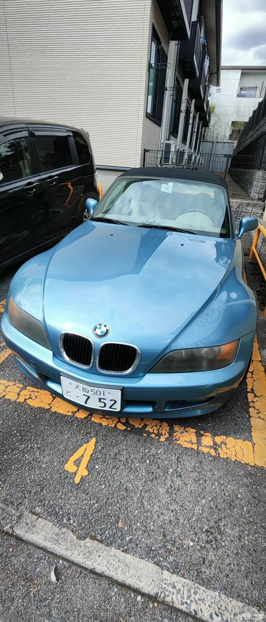 日本看见的小宝马敞篷车不知道是什么型号