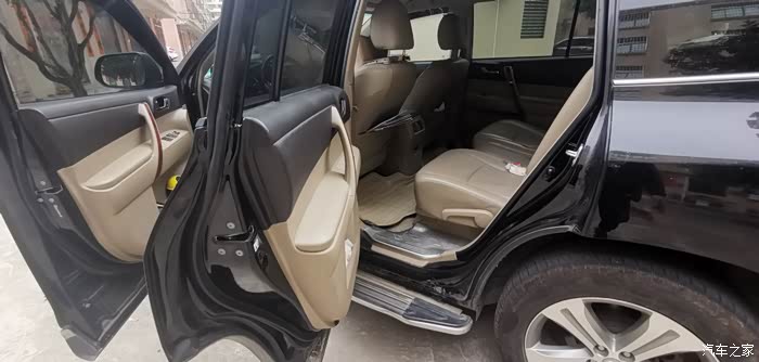 出13年11月汉兰达运动版黑色五座13万公里车头盖4s