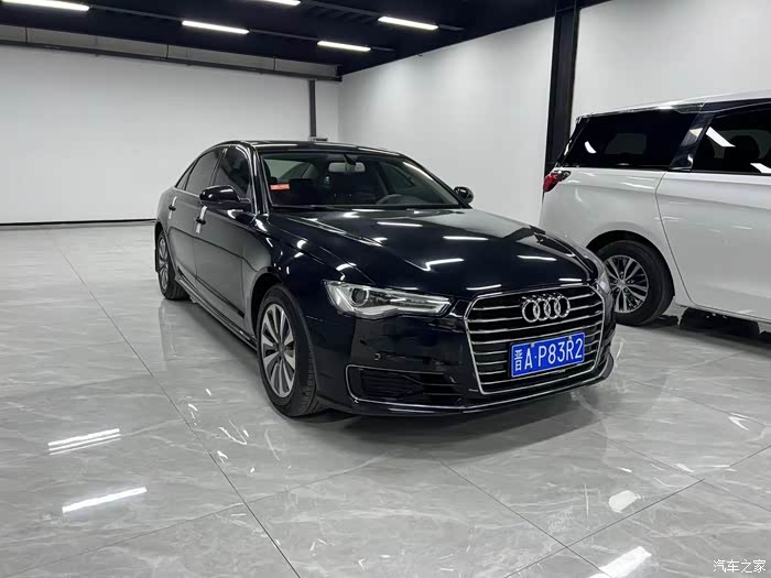 5排量奥迪a6l前嘴瑕疵修复,独立空调全景天窗,能