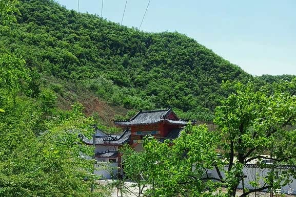 十堰郧阳九龙瀑,九叠九潭,气势雄壮,自驾雪铁龙天逸c5周边游