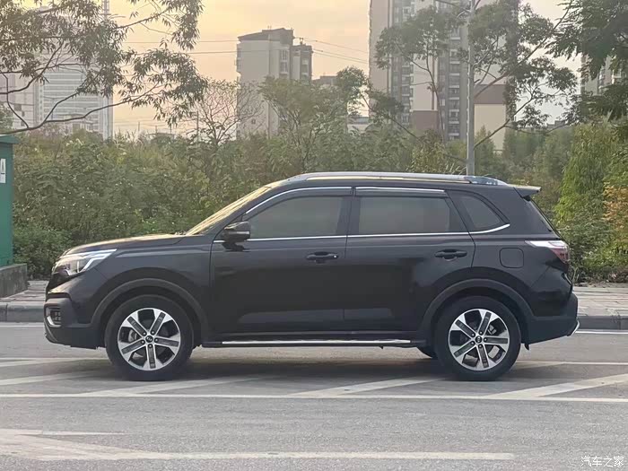 准19年起亚智跑20自动档次顶配车况精品一手费用整年