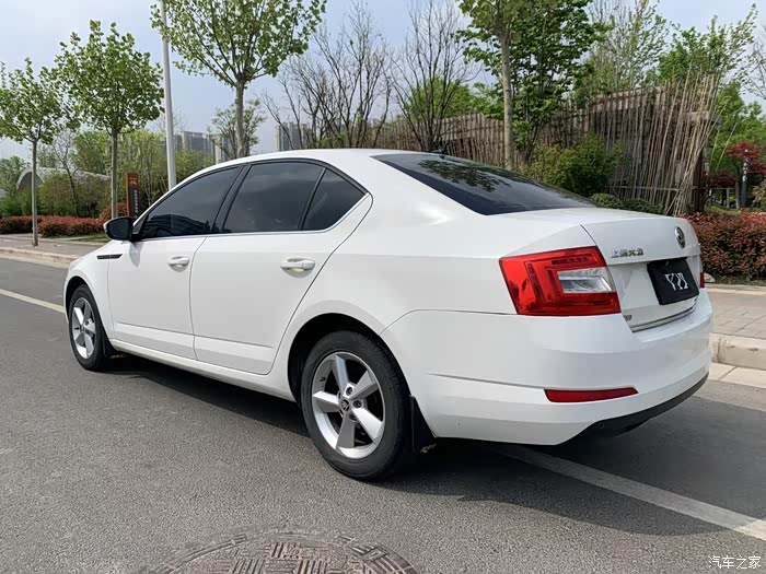 15年斯柯达明锐14t顶配车型一手车原版极