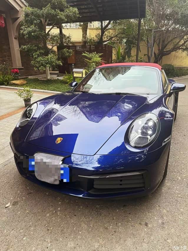 闲置车辆出手23年保时捷992targa3000公里原