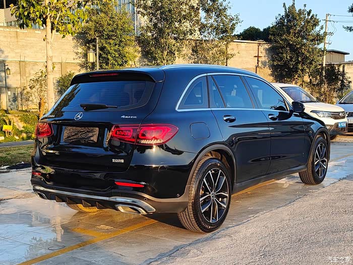 梅赛德斯奔驰个人一手车2021款glc260l4