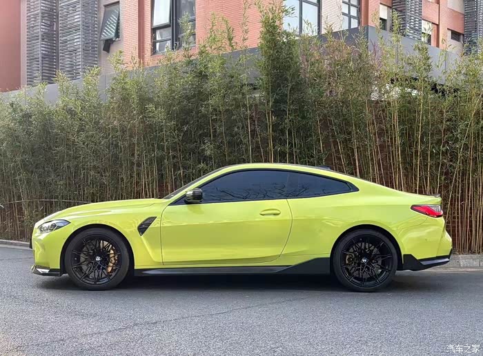 22年宝马m4四驱雷霆个人一手车行驶26万公里原版原