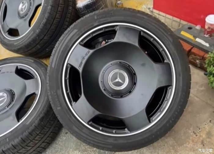 22寸奔驰g63轮毂轮胎精品套件感兴趣的来