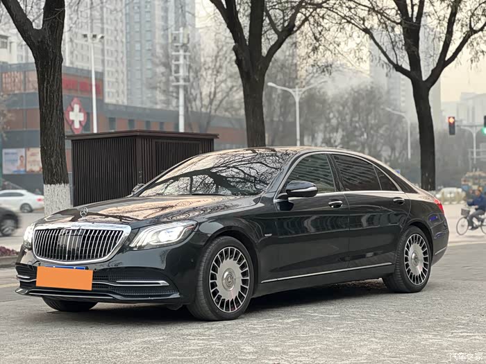20年奔驰s35020款尊贵指导价9498万已升级迈巴