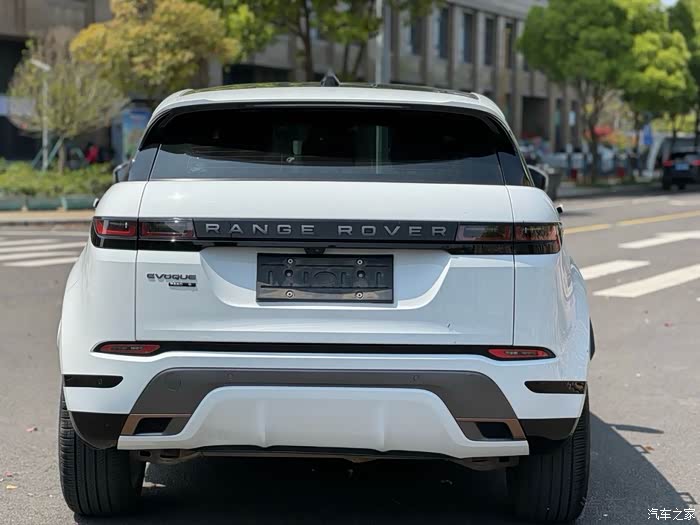 【图】路虎极光豪华版 上牌日期:2021年11月 表显里程:3.2_揽胜极光论