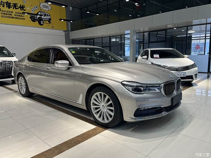 宝马74017年宝马740li安全行驶6万多公里原车漆